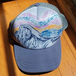 Women's Patagonia hat dark blue/gray/purple/orange